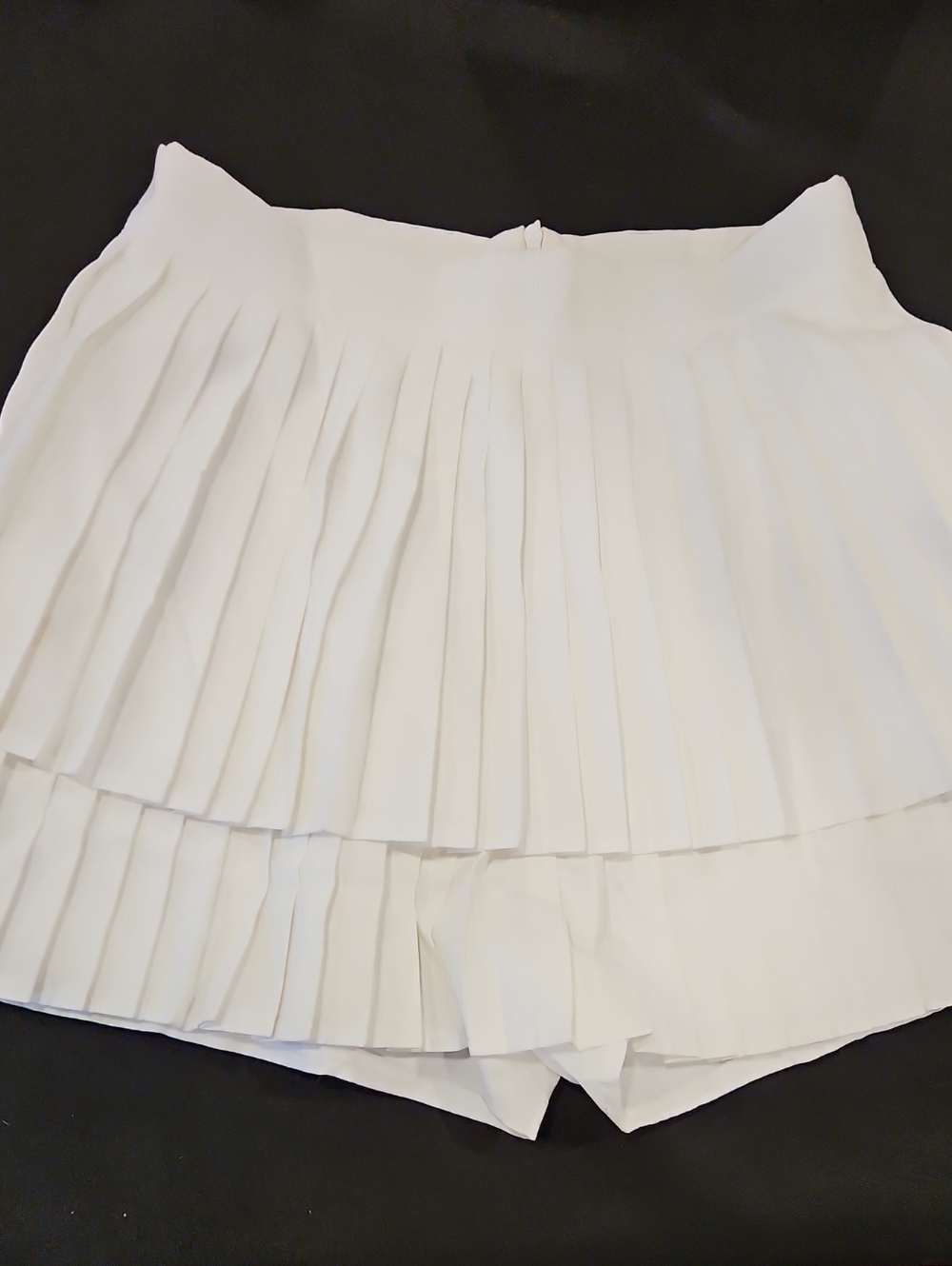 SHEIN White Pleated Skort Skort Small